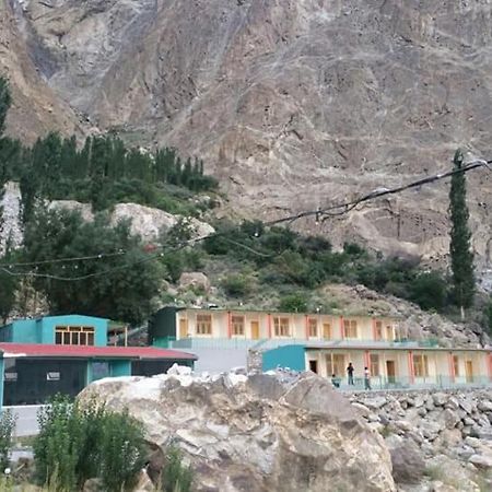 Eden Lake View Hotel Karimabad  Eksteriør bilde