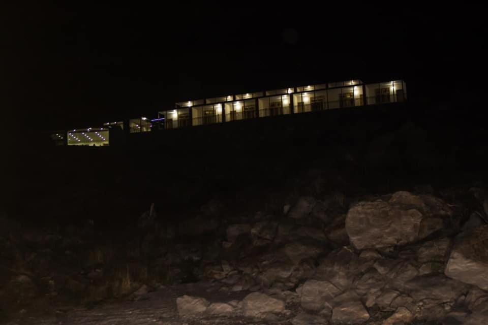 Eden Lake View Hotel Karimabad  Eksteriør bilde